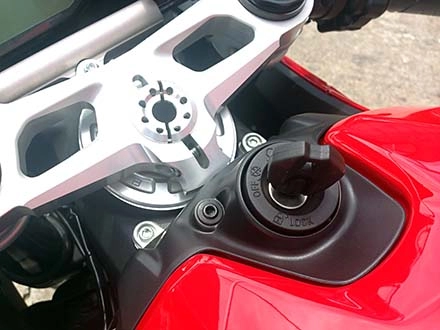 Ducati 899 panigale sẽ được bán với giá 577 triệu đồng tại việt nam