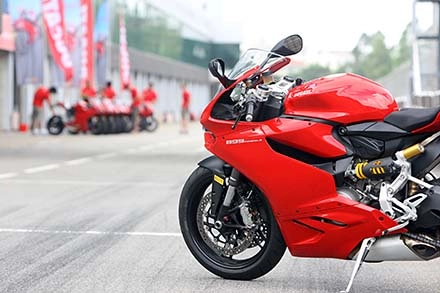 Ducati 899 panigale sẽ được bán với giá 577 triệu đồng tại việt nam