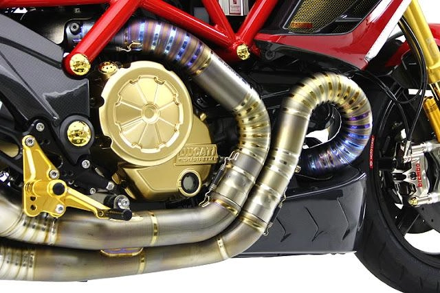 Ducati diavel dvc 4 xứng danh siêu phẩm