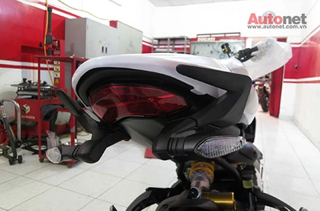 Ducati monster 1200s xuất hiện tại việt nam