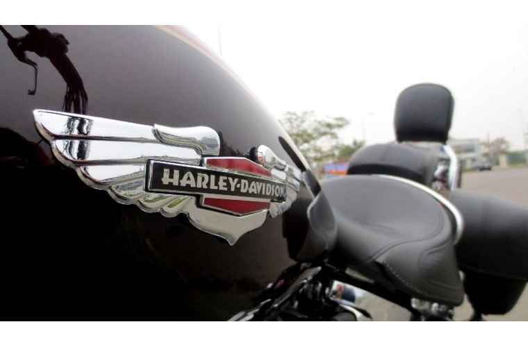 Harley davidson biển số đẹp giá gần tỷ đồng ở việt nam