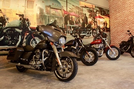 Harley davidson sài gòn tiến quân ra hà nội