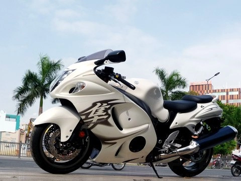 Hayasabu chim ưng chưa bao giờ chùn bước