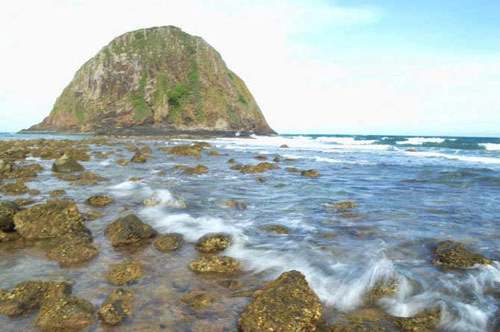 Hòn yến một vẽ đẹp hoang sơ