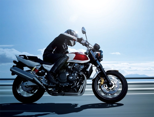 Honda cb400 super four mới giá cả phải chăng