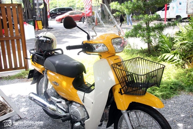 Honda giới thiệu super cub 2014 tại thái lan