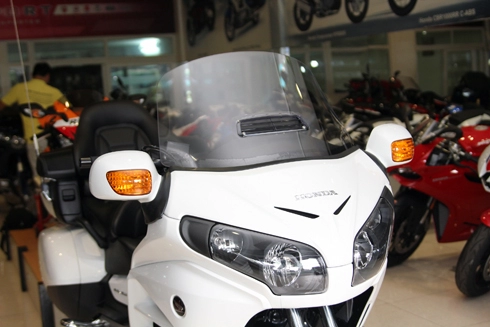 Honda goldwing airbag 2014