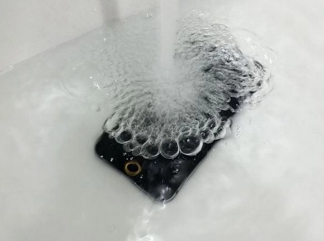 Iphone và khả năng chống nước