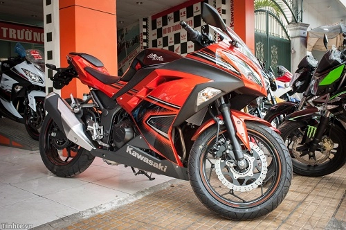 Kawasaki ninja abs 300 2014 đã có mặt tại việt nam