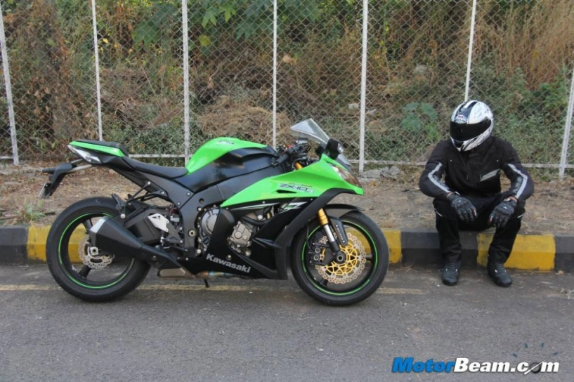 Kawasaki ninja zx-10r gã ninja thể hiện chất mạnh mẽ