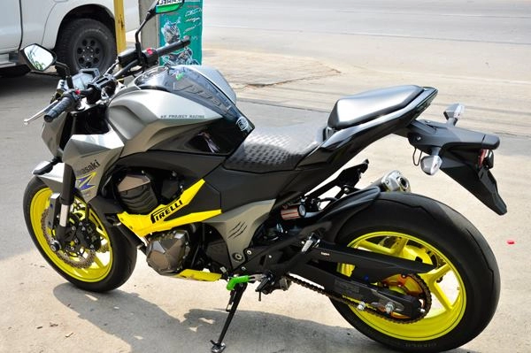 Kawasaki z800 nhẹ nhàng của người thái