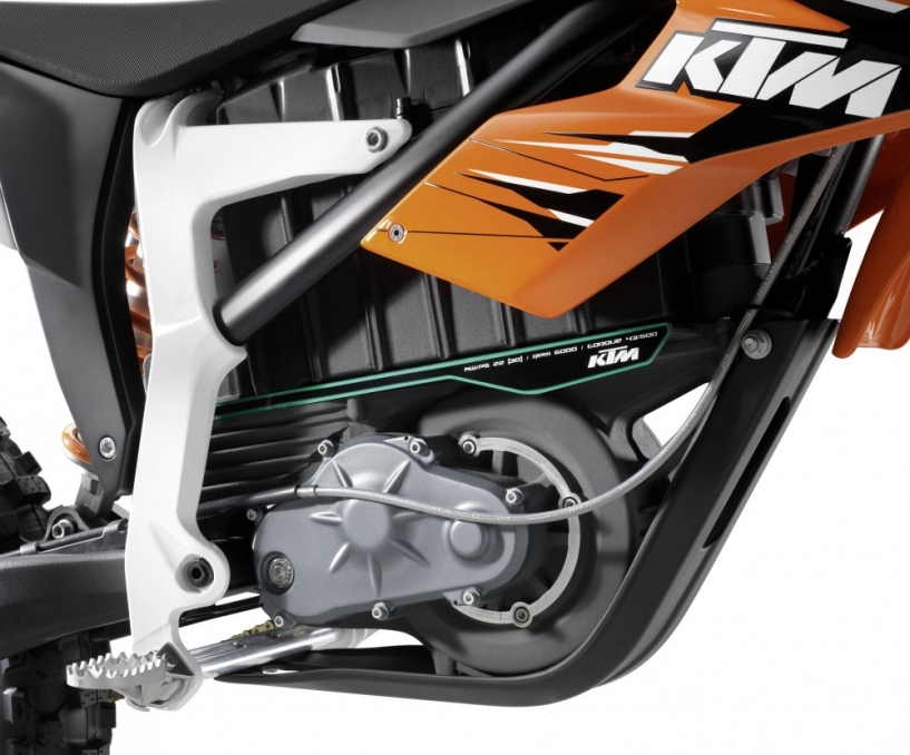 Ktm freeride e cào cào chạy điện thân thiện