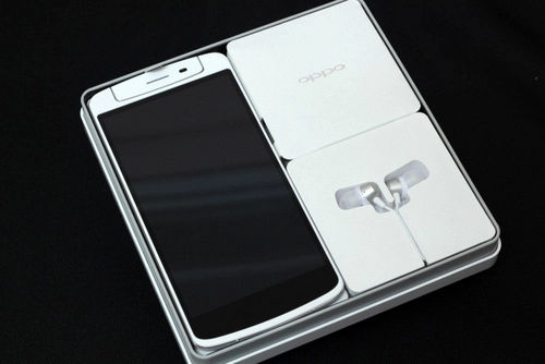 Mở hộp phablet oppo n1