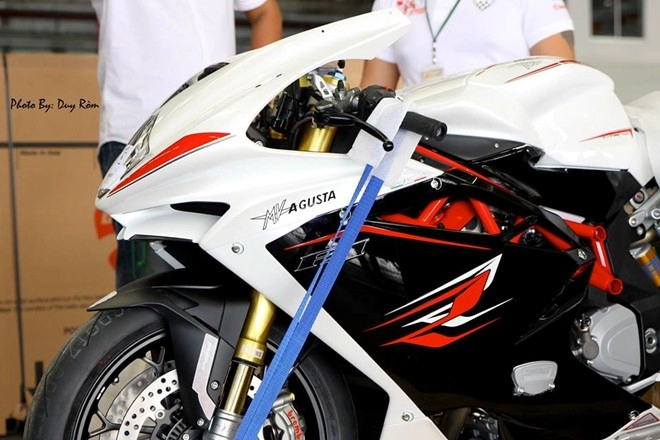 Mv agusta f4-rr abs 2014 chiếc xe đầu tiên tại việt nam