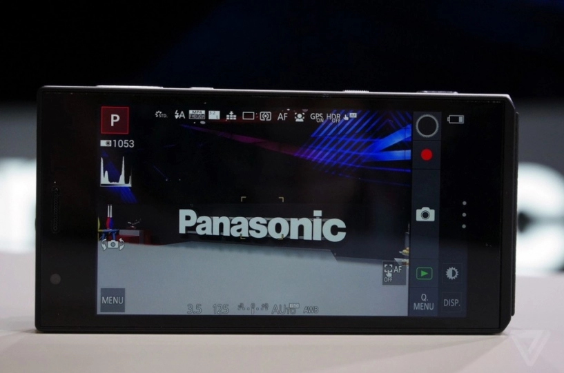 Panasonic lumix cm1 chiếc smartphone có cảm biến ảnh 1 inch và ống kính leica