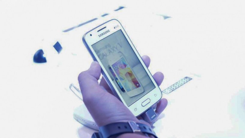 Samsung giới thiệu galaxy v dành riêng cho việt nam giá 2290000 đồng