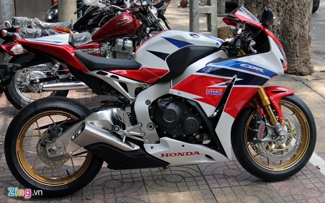 Superbike honda cbr1000rr sp đầu tiên tại việt nam