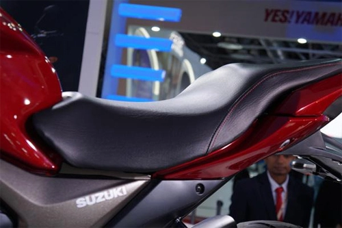 Suzuki gixxer sẽ được chào bán tại indonesia với giá 1090 usd