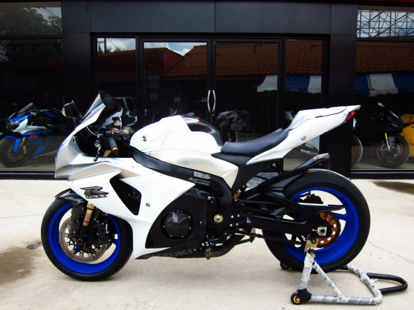 Suzuki gsx-r1000 trắng tinh thôi của người thái