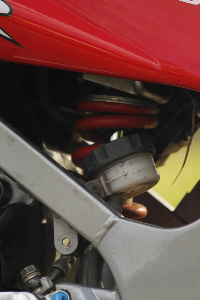Suzuki raider 150 phong cách yoshimura