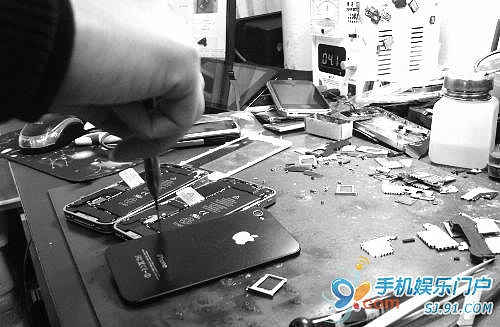 Thế nào là iphone trôi bảo hành trả bảo hành và hàng dựng