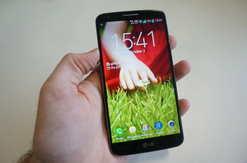 Thiết kế và cấu hình của điện thoại lg g2