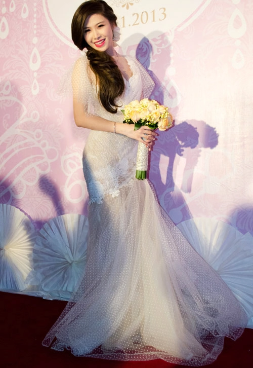 Top váy cưới đẹp nhất vbiz năm 2013