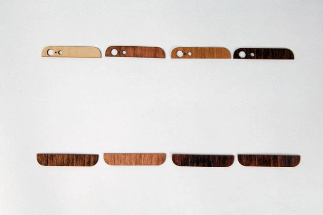 Trang trí cho iphone với miếng dán bằng gỗ độc đáo