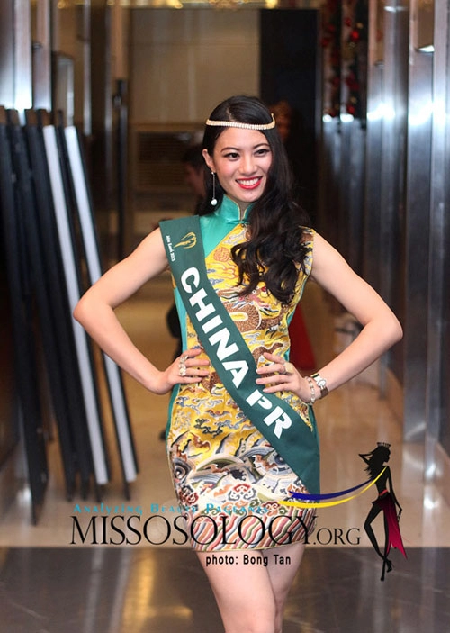 Tròn mắt xem trang phục dân tộc ở miss earth