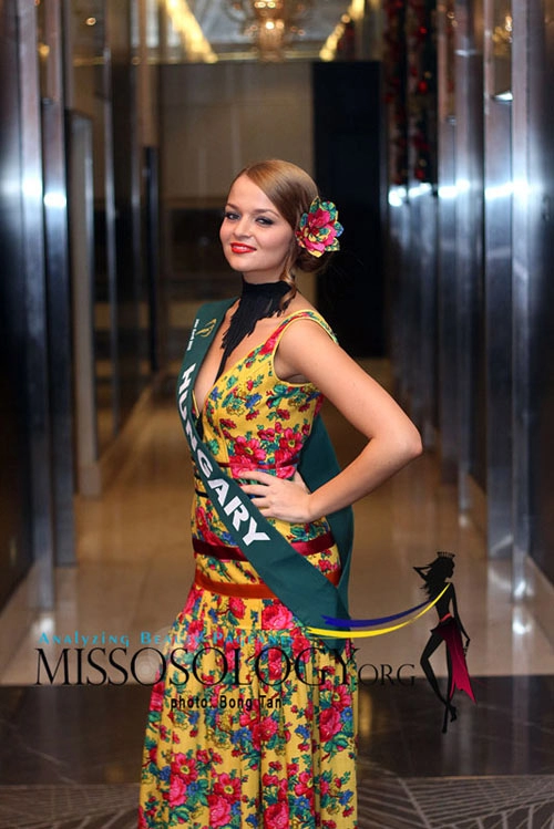 Tròn mắt xem trang phục dân tộc ở miss earth