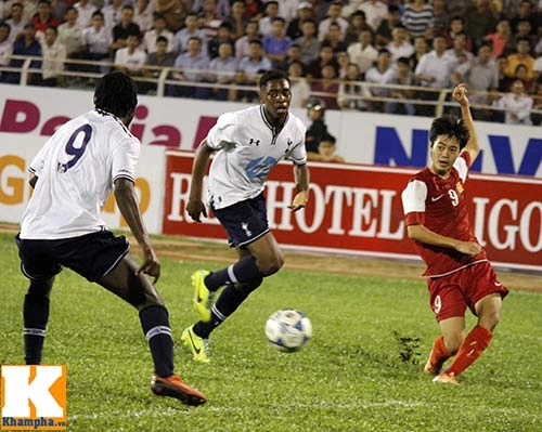 U19 vn-u19 tottenham cơn mưa bàn thắng