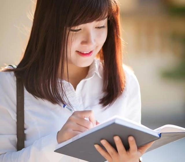 Vẻ đẹp mộc mạc của cô giáo mầm non tương lai