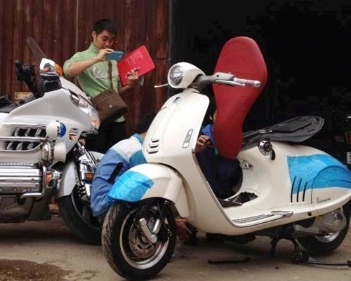 Vespa 946 và mức độ chịu chơi chịu chi của người việt