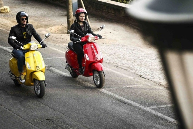 Vespa sprint thay thế vespa s có gì lạ