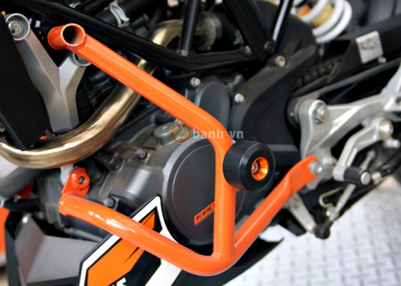 Xế độ ktm duke 125 hầm hố đã cập bến vn