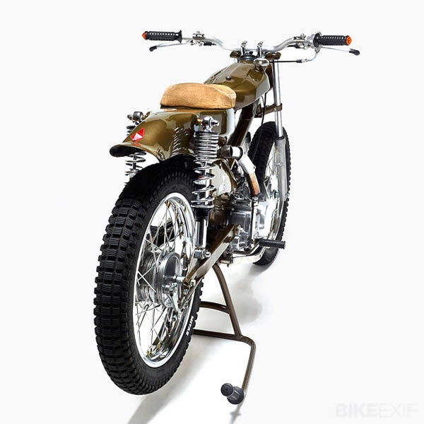 Xe đua bùn đất hóa thân từ honda super cub