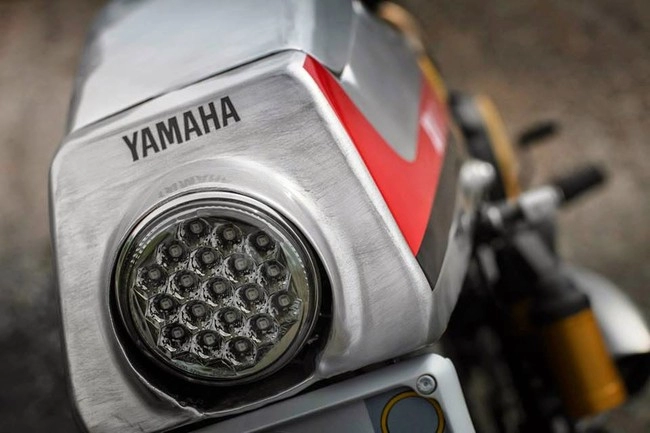 Xv950 pure sports làm gợi nhớ lại huyền thoại yamaha fz750