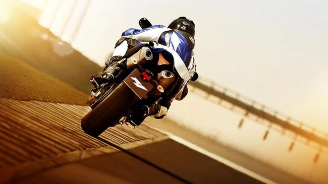 Yamaha indonesia công bố giá chính thức của yamaha yzf-r1 2014