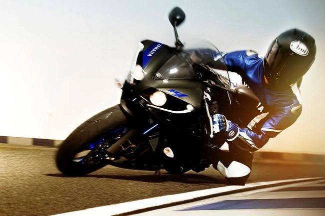 Yamaha indonesia công bố giá chính thức của yamaha yzf-r1 2014