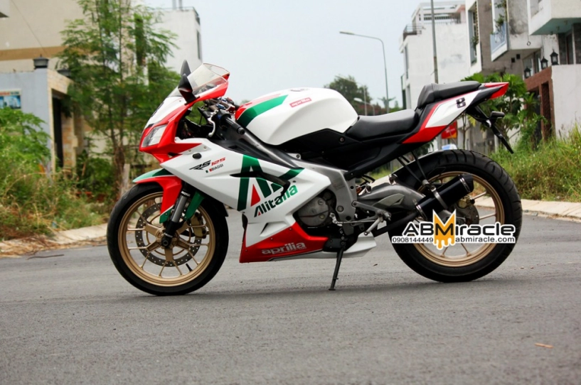 Aprillia rs125 - ông vua đương đua phân khuc 125cc