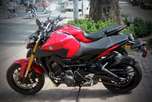 Bộ đôi nakedbike yamaha fz 2015 đầu tiên tại việt nam