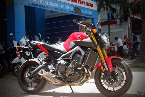 Bộ đôi nakedbike yamaha fz 2015 đầu tiên tại việt nam