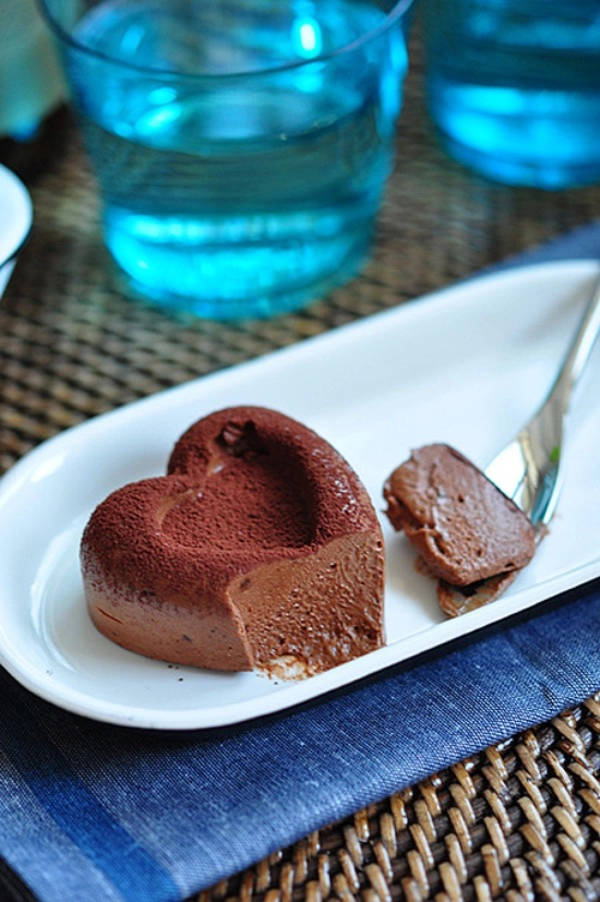 Cách đơn giản làm kem chocolate mát lịm thơm ngom