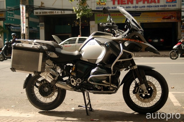 Cận cảnh bmw r1200gs adventure 2014 phiên bản nhà binh