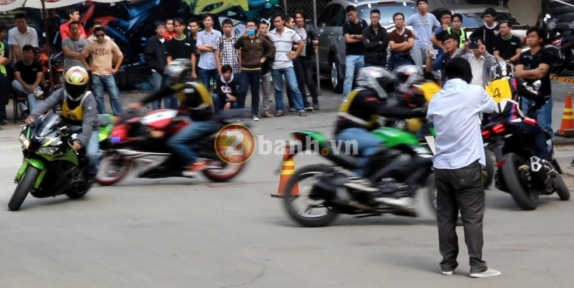 clip - biểu diễn gymkhana tại lễ hội tập chạy xe côn tay