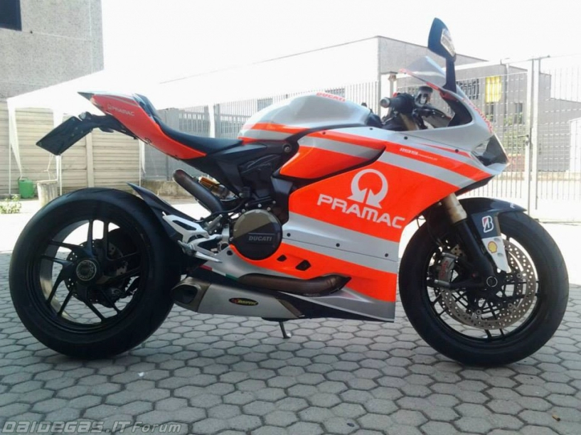 Ducati 1199 pramac replica - ve sầu thoát xác