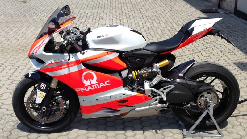 Ducati 1199 pramac replica - ve sầu thoát xác