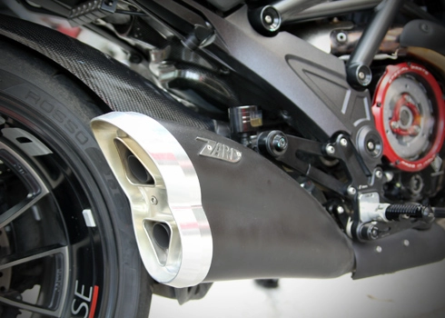 Ducati diavel bản độ full carbon của biker việt nam