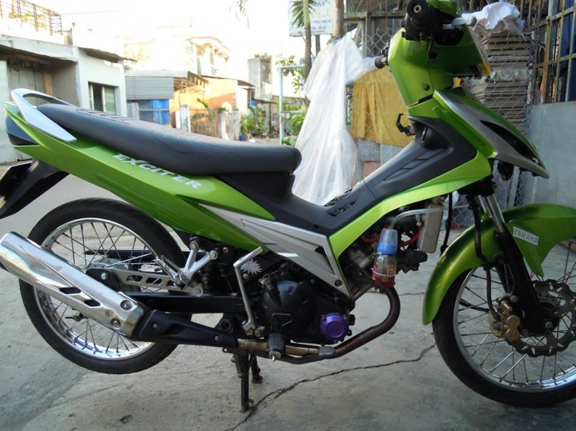 Ex 2010 xanh lá sexy khó đỡ 