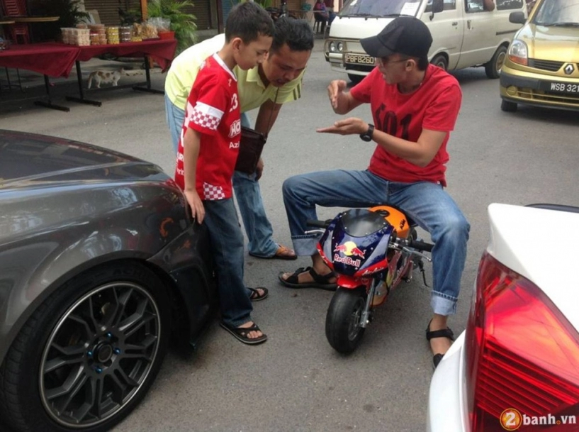 Giải đua môtô ruồi và thú chơi tao nhã của người malaysia